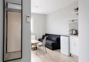 Caravanserai Studio 12