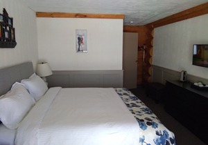 Cariboo Log Guest House