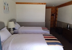 Cariboo Log Guest House