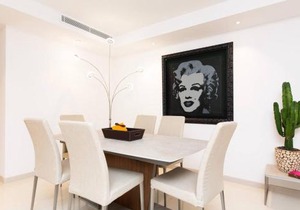 Carlton area : Luxury & new 2 beds/2 baths