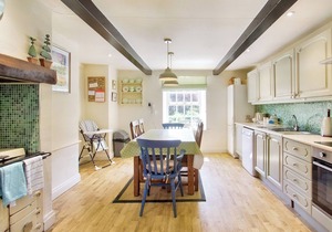 Carriage House - E5119