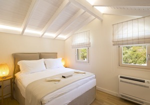 Casa Alta Mare luxury Seaside Villa with Private Heated Pool in Corfu