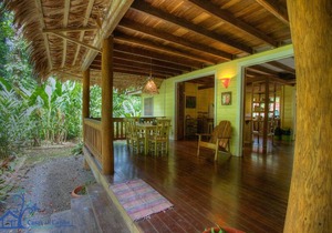 Casa Amarilla Jungle Home near Punta Uva Beach