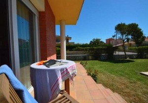 Casa amplia con piscina, jardín, BBQ y WI-FI en Sant Pere Pescador, cerca de la playa. - ES-89-71
