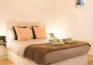 Casa Besalú - Estudio en el centro del pueblo