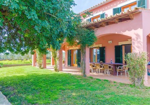 Casa Campillos - Five Bedroom Villa, Sleeps 10