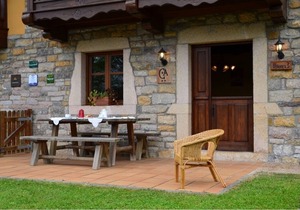 "Casa de Aldea Peñanes 3", 15 minutes from Oviedo