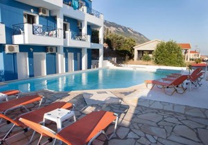 Casa De Blue Studios & Apartments