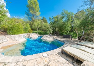 Casa De Piedra - Two Bedroom Villa, Sleeps 4
