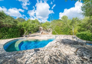 Casa De Piedra - Two Bedroom Villa, Sleeps 4