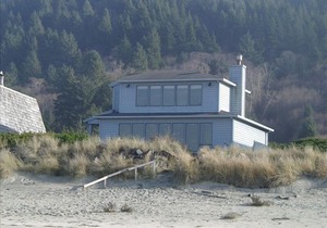 Casa Del Mar - Beach Front Home with Direct Beach Access