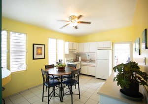 Casa Del Mar Beachfront House on quiet beach, surf out front, tidepools for kids