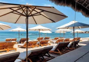 Casa Donnarita–Oceanfront Luxury Condo