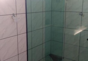 Casa e Apartamentos a 100 metros da praia de Morrinhos em Bombinhas