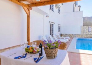 Casa El Torero El Bosque by Ruralidays
