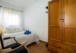 Casa en primera línea de playa en Bolonia.(RB.)