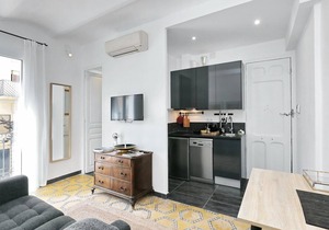 Casa Nanit Apt A near Camp Nou