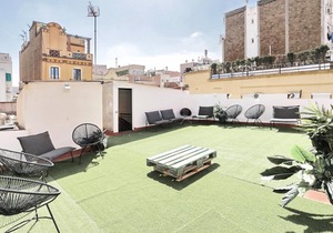 Casa Nanit Apt B near Camp Nou