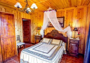 Casa Las Olivas Sayalonga by Ruralidays