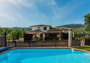 Casa Los Frailecillos Villanueva del Trabuco by Ruralidays