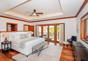 Casa Luna 4: Gated Luxury Resort Near Seven Mile Beach w/Barefoot Beach, Pool & Heated Spa