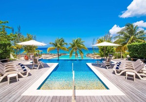 Casa Luna 4 - Gated Seaside Village with Shared Pool, Jacquzi, & Beach Cove