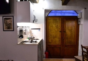 CASA MESSI A VICOLO DELLA RIVOLTA 31 APT. 1