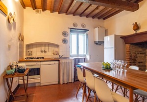 Casa Paciano, near town, apartments with pool, Ciliegio