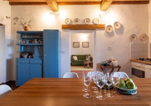 Casa Paciano, near town, apartments with pool, Ciliegio
