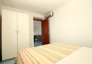 Casa Panna A, fully refundable with voucher*: A cheerful apartment that is part of a small villa located right on the beach, with Free WI-FI.