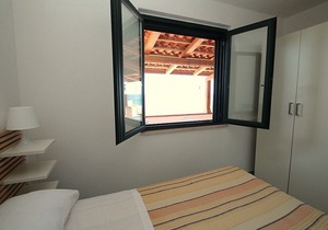 Casa Panna A, fully refundable with voucher*: A cheerful apartment that is part of a small villa located right on the beach, with Free WI-FI.
