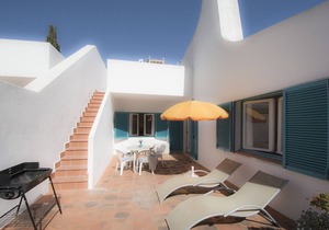 Casa Pastrano right on the beach and 3 communal pools