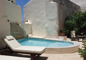 Casa Sofia Apt#1, By Hellocrete