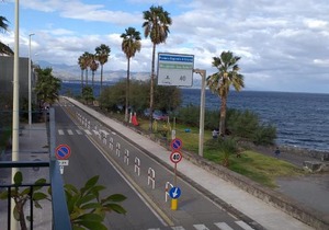 Casa sul lungomare di torre archirafi