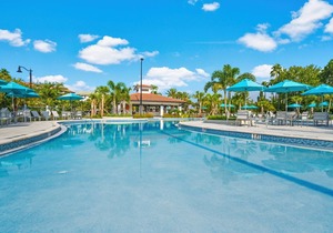 Casa Toscana Deluxe Condo by RedAwning
