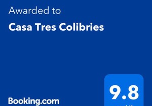 Casa Tres Colibries