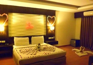 Castle International Premium Hotel