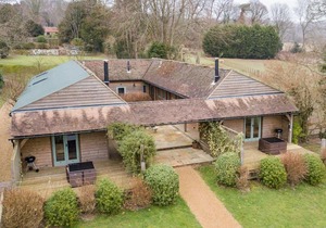 Castlemans Stables West