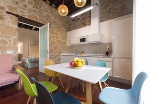 Cathedral Suites. Emblematic House. Apartment 4