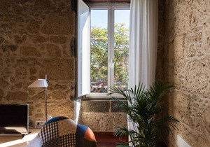 Cathedral Suites. Emblematic House. Apartment 4