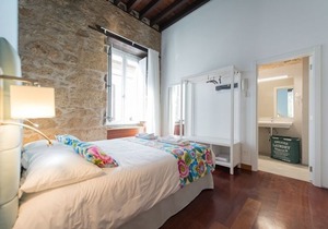 Cathedral Suites. Emblematic House. Apartment 3