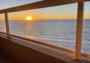 CBC2 16F Large Private Balcony Overlooking Beach and Gulf On Beautiful Sand Key