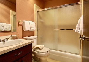 Cc20 Chateau Claire 2 Bedroom Condo