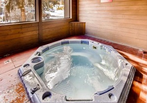 Cedar Lodge 305