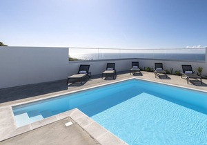 Celeste House - Deluxe Ocean View / Heated Pool