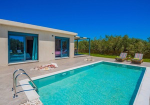 Celosia - 3 Bedroom Villa with Private Pool and Garden view