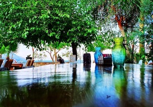 Ceneviz Hotel