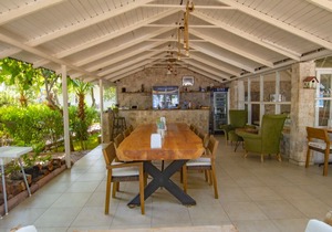 Ceneviz Hotel