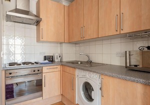 Central Apartment For 3 By Liverpool St Stn