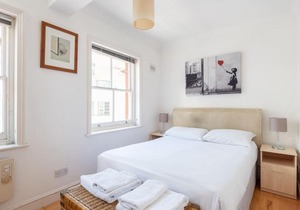 Central Apartment For 3 By Liverpool St Stn